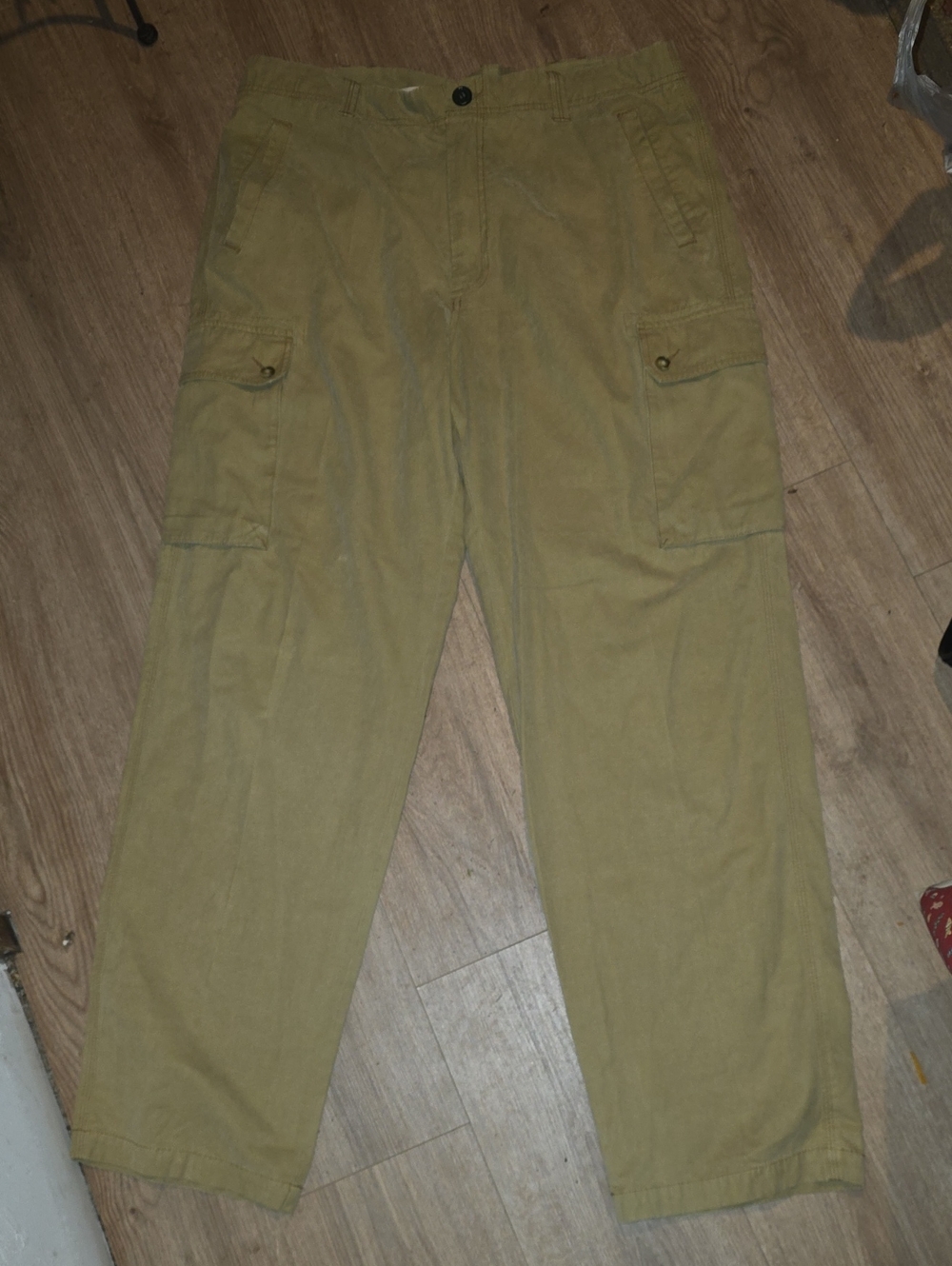 Tommy Bahama Silk Blend Olive Cargo Chinos